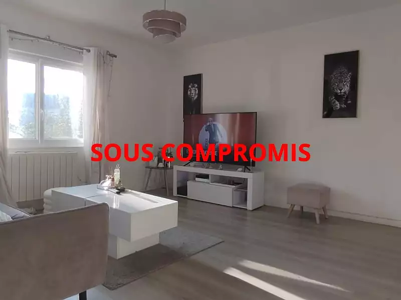 Immeuble, 197 m²
