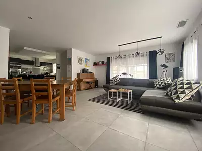 Maison, 107 m²