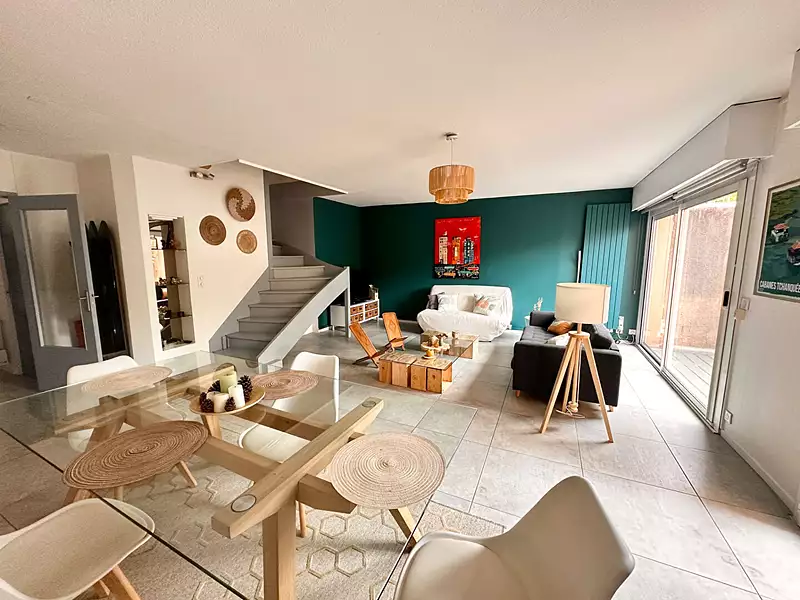 Maison, 165 m²