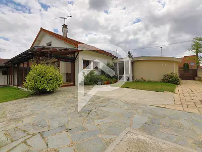 Maison, 183,65 m²