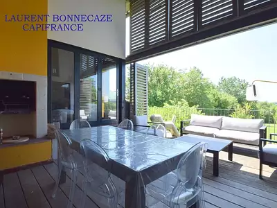 Maison, 257 m²