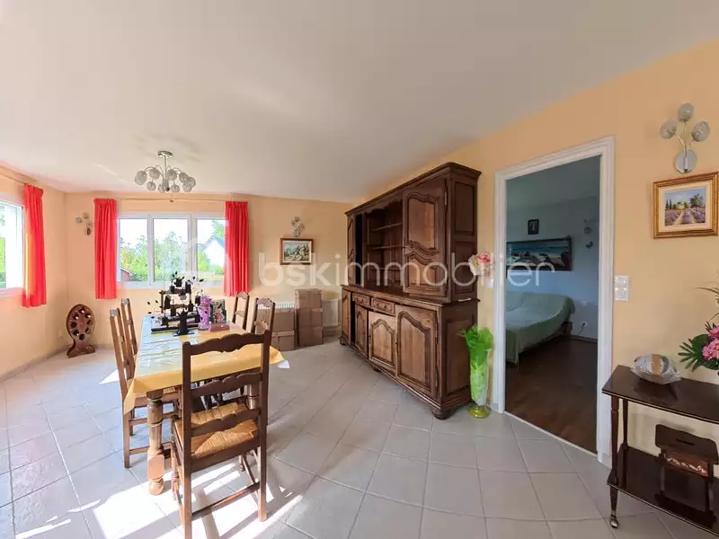 Maison, 250 m²