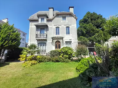 Maison, 236 m²