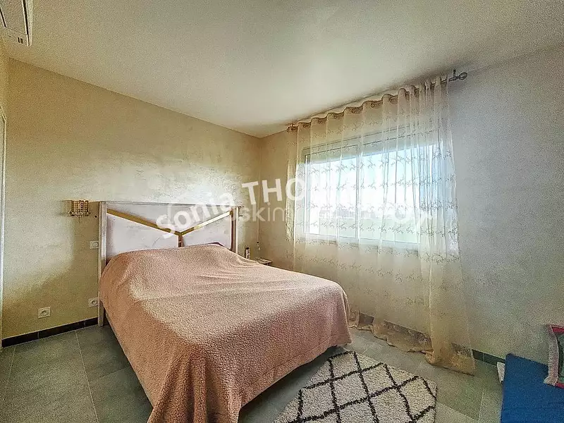 Maison, 220 m²