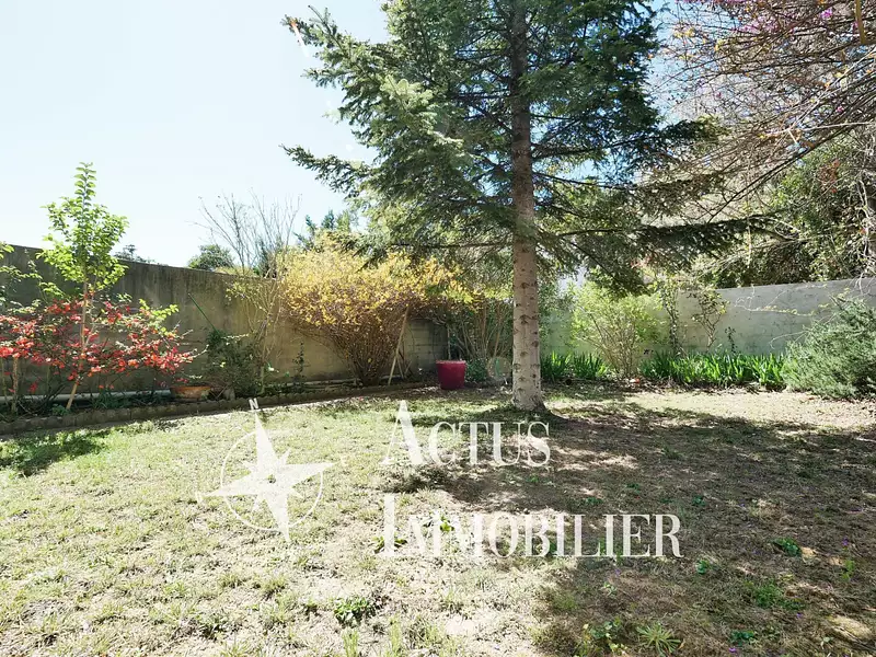 Maison, 242 m²