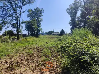 Terrain, 1 748 m²