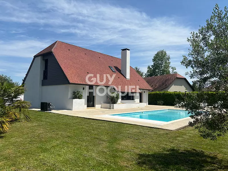 Maison, 195 m²