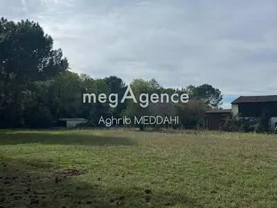 Terrain, 584 m²
