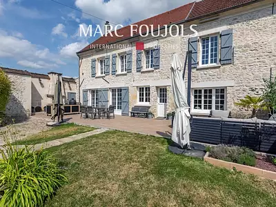 Maison, 179 m²