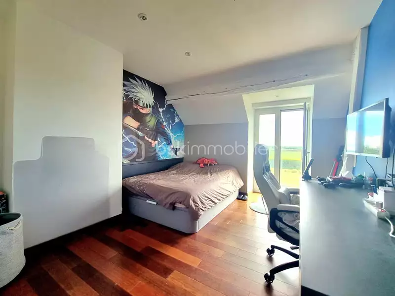 Maison, 245 m²