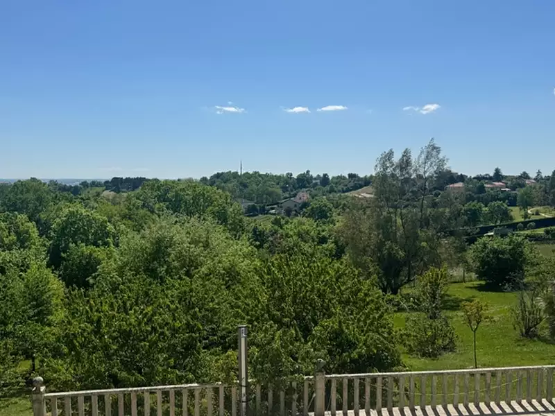 Maison, 277 m²