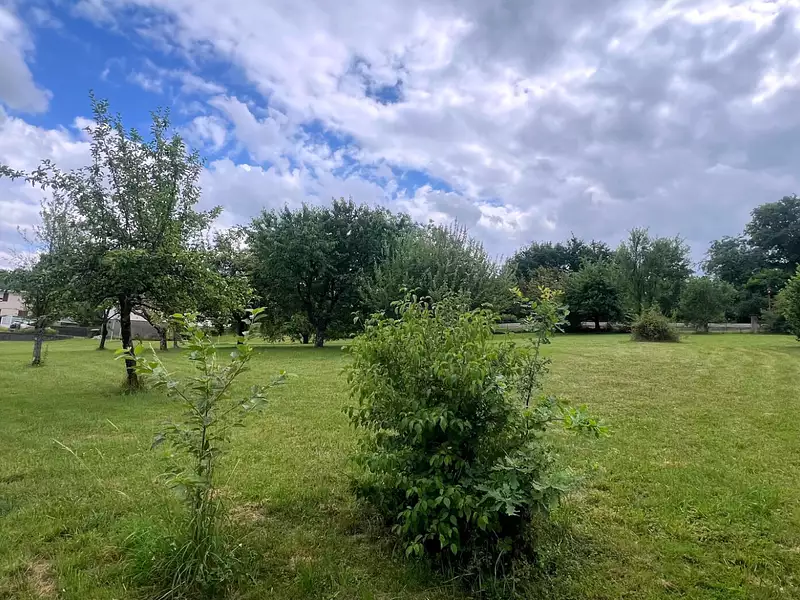 Terrain, 2 000 m²