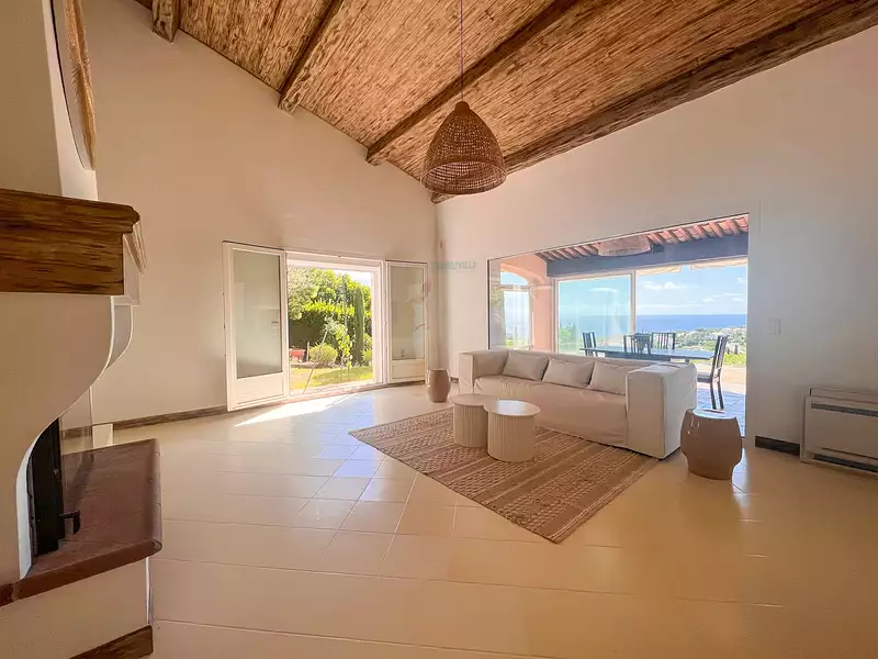 Maison, 230 m²