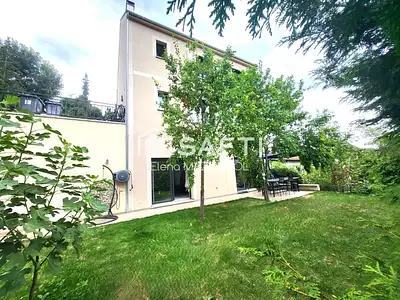 Maison, 156 m²