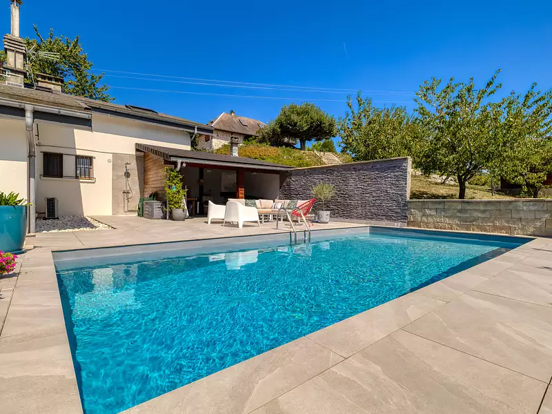 Maison, 243 m²