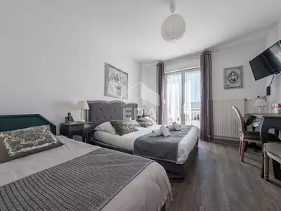 Immeuble, 1 520 m²