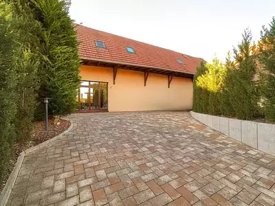 Maison, 179 m²