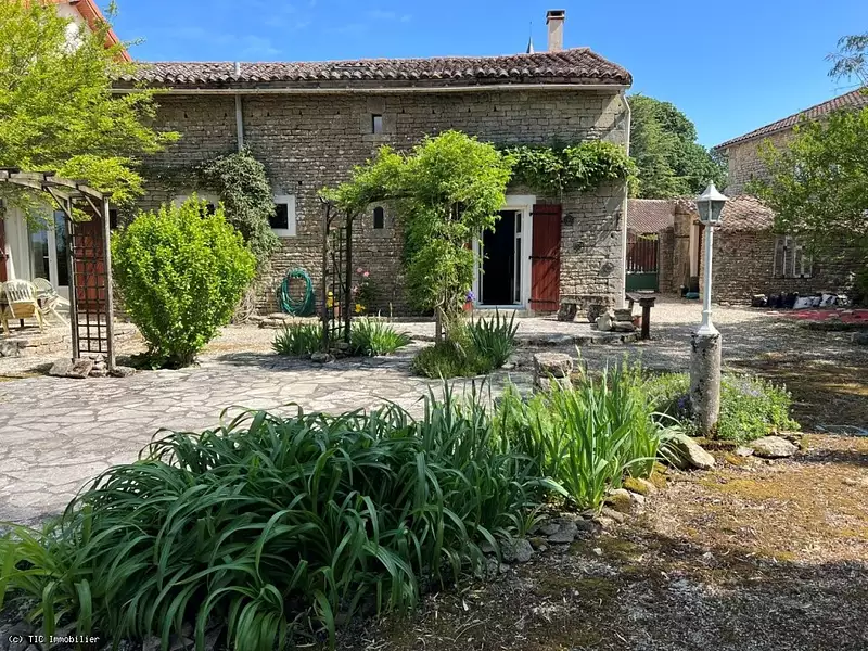 Maison, 147 m²
