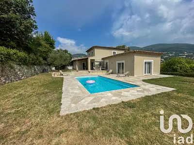 Maison, 254 m²