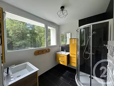 Maison, 317,9 m²