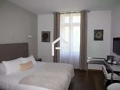 Maison, 1 000 m²