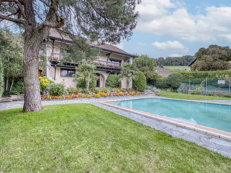 Maison, 388 m²