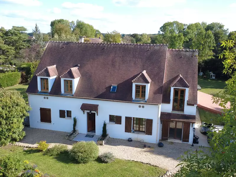 Maison, 225 m²
