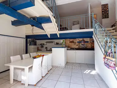 Maison, 220 m²