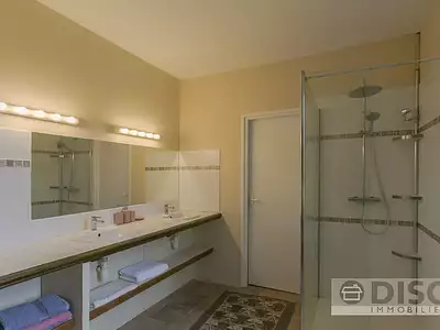 Maison, 331 m²