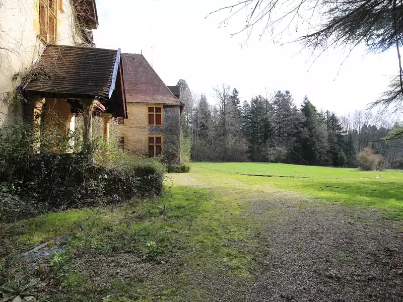 Maison, 1 500 m²