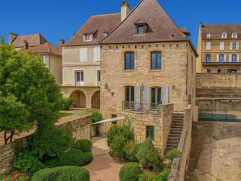 Maison, 230 m²