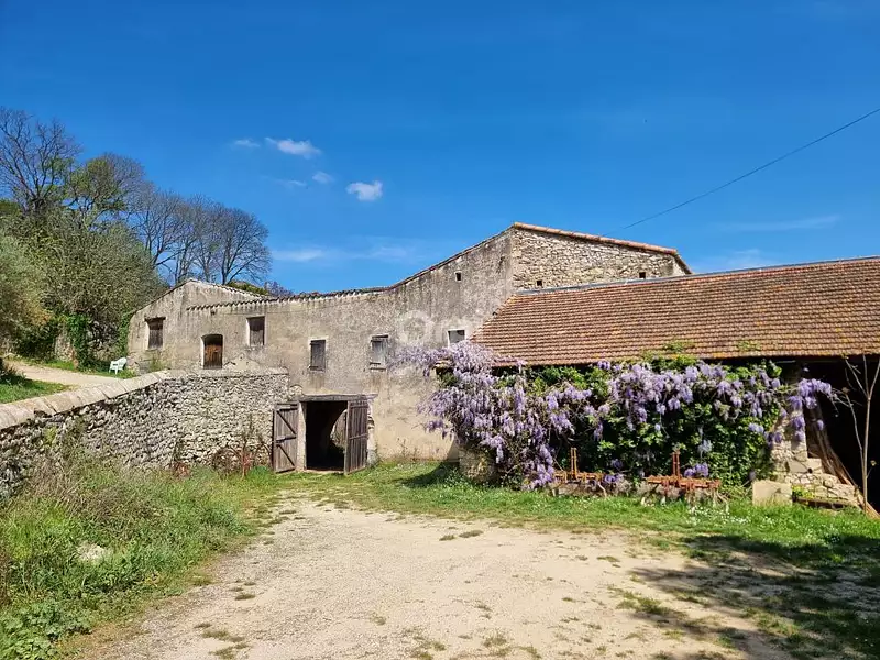 Maison, 923 m²