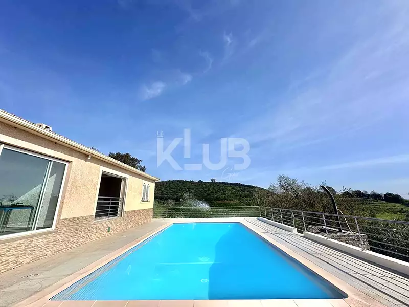 Maison, 180 m²