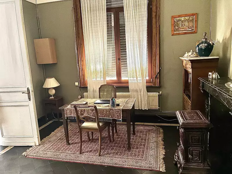 Maison, 245 m²