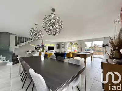Maison, 217 m²