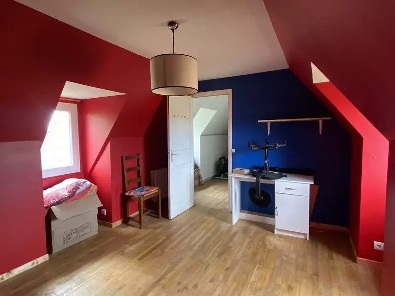 Maison, 196 m²