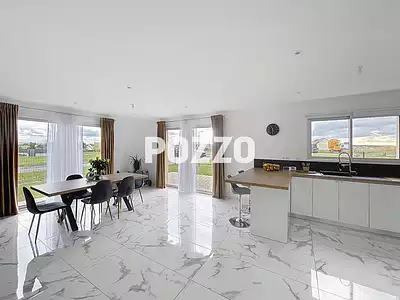 Maison, 121 m²