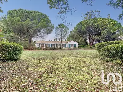 Maison, 250 m²