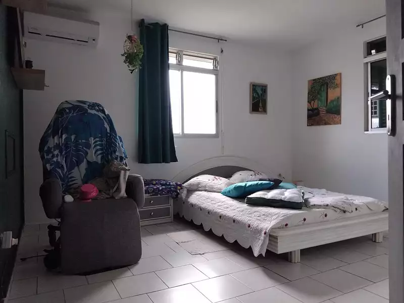Maison, 225 m²