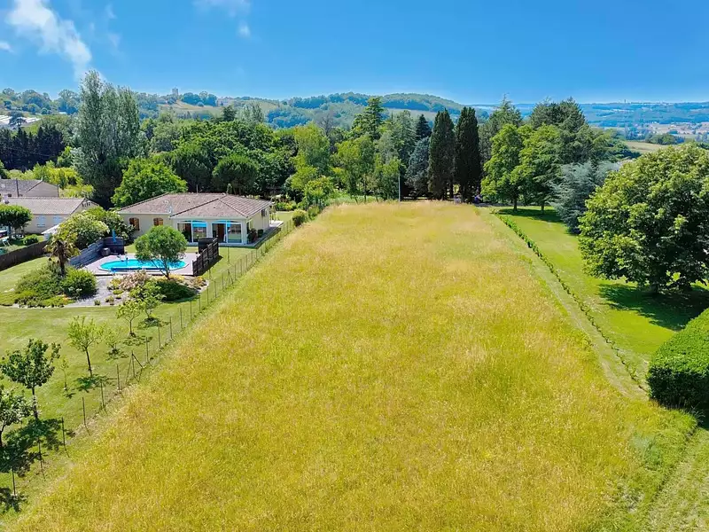 Terrain, 2 624 m²