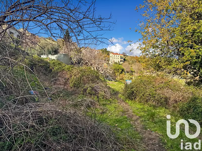 Terrain, 842 m²