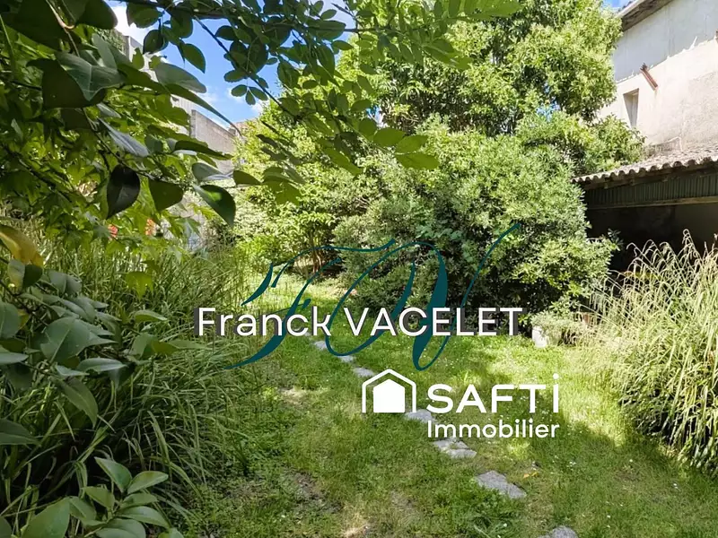 Maison, 222 m²