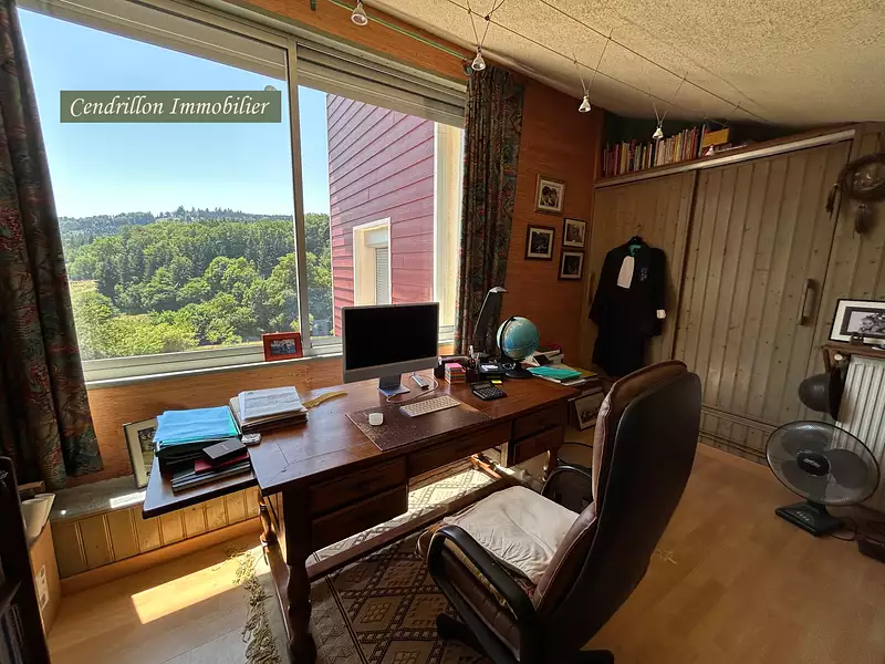 Maison, 240 m²