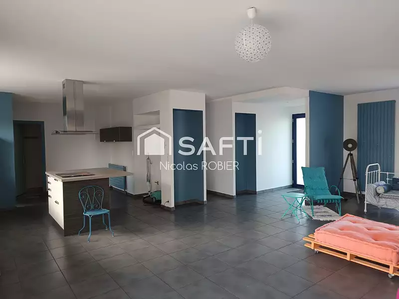 Maison, 146 m²