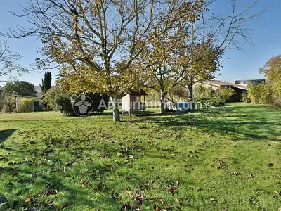 Terrain, 670 m²