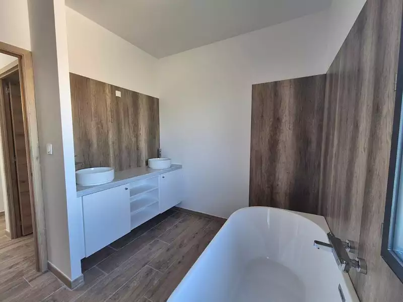 Maison, 164 m²