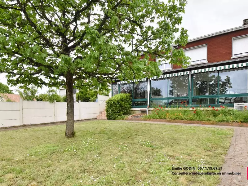 Maison, 180 m²