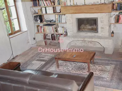Maison, 225 m²