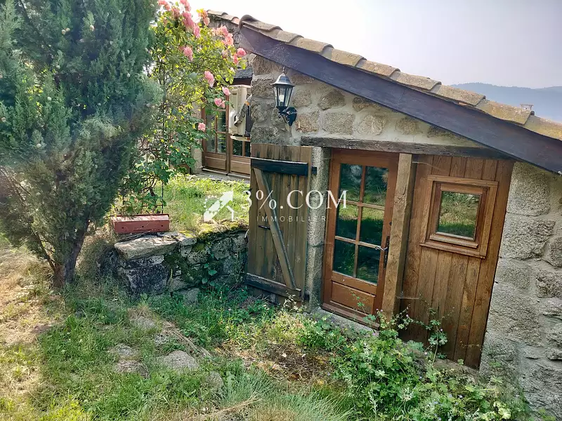Maison, 266 m²