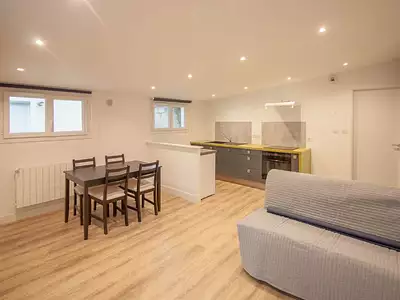 708,6 € CC Appartement • 27 m² • Meublé • 1 pièce Osny (95520)